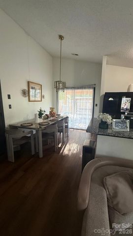 12151 Stewarts Crossing Drive, Charlotte, NC 28215