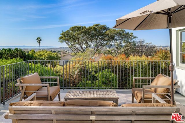 1322 E Cota Street, Santa Barbara, CA 93103