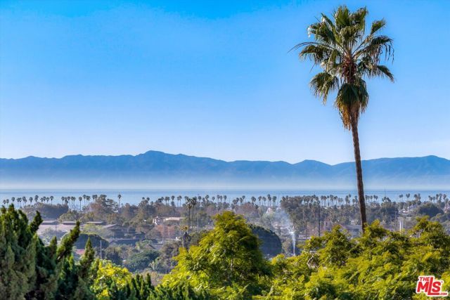 1322 E Cota Street, Santa Barbara, CA 93103