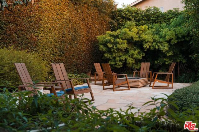 1322 E Cota Street, Santa Barbara, CA 93103