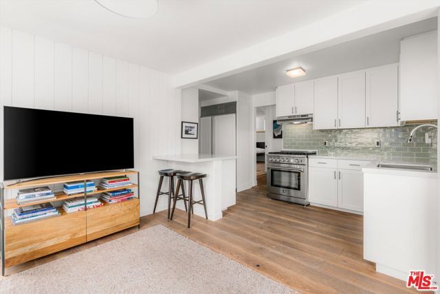 1322 E Cota Street, Santa Barbara, CA 93103