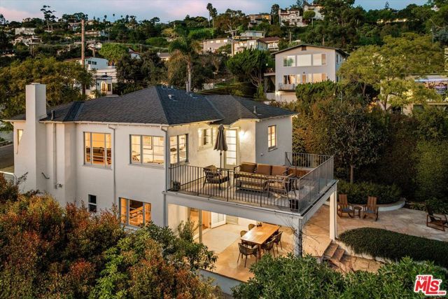 1322 E Cota Street, Santa Barbara, CA 93103