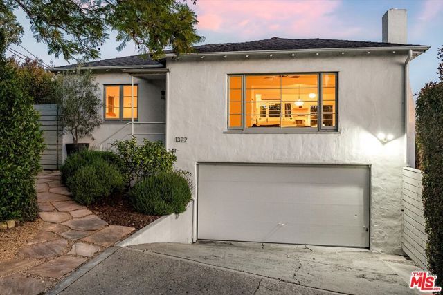 1322 E Cota Street, Santa Barbara, CA 93103