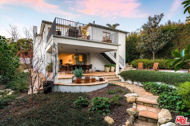 1322 E Cota Street, Santa Barbara, CA 93103