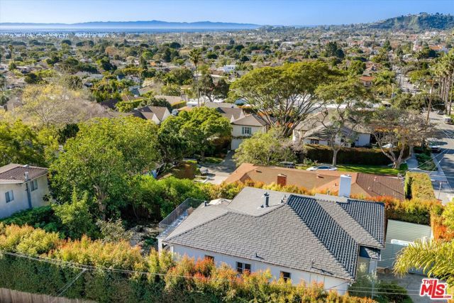 1322 E Cota Street, Santa Barbara, CA 93103