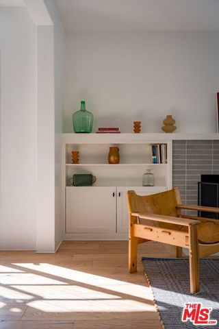 1322 E Cota Street, Santa Barbara, CA 93103