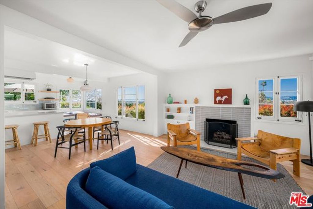 1322 E Cota Street, Santa Barbara, CA 93103