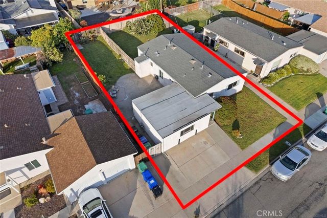 3284 Luna Avenue, San Diego, CA 92117