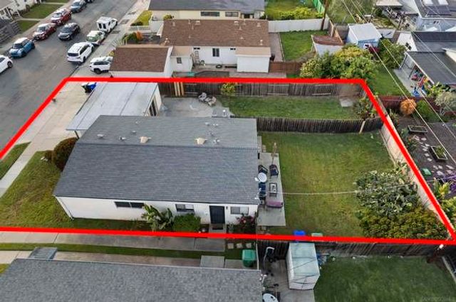 3284 Luna Avenue, San Diego, CA 92117