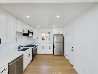 3284 Luna Avenue, San Diego, CA 92117