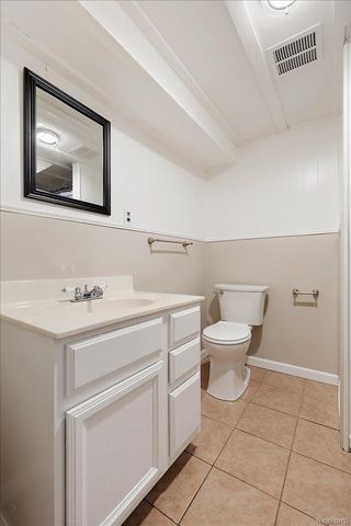 2066 Teaneck Circle, Wixom, MI 48393