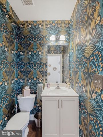 16759 RIVER VIEW CIR, Bristol, PA 19007