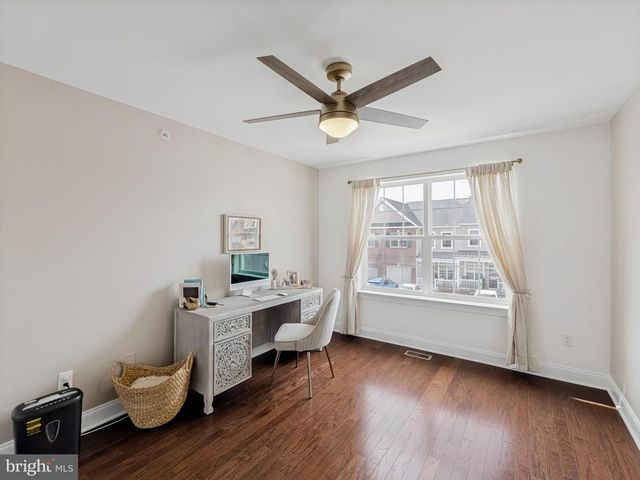 16759 RIVER VIEW CIR, Bristol, PA 19007