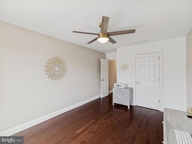 16759 RIVER VIEW CIR, Bristol, PA 19007