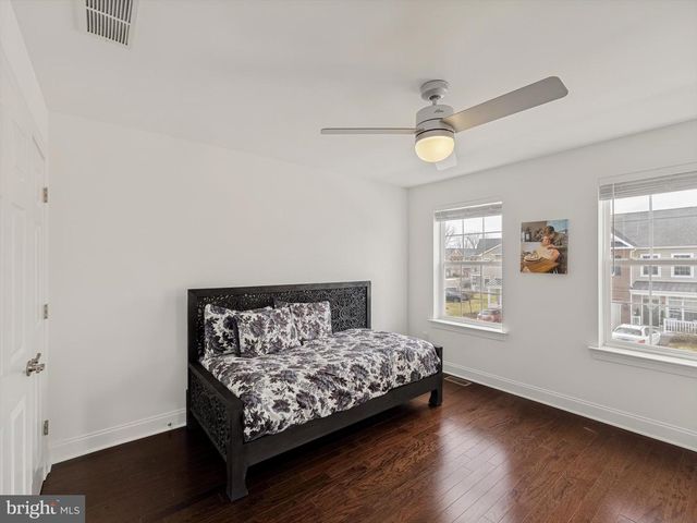 16759 RIVER VIEW CIR, Bristol, PA 19007