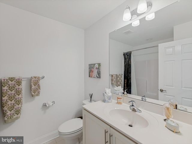 16759 RIVER VIEW CIR, Bristol, PA 19007