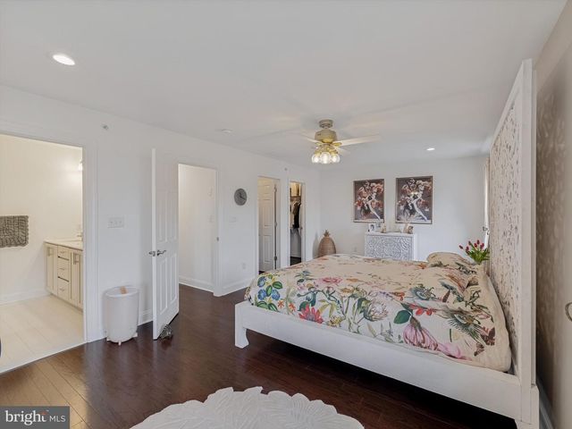 16759 RIVER VIEW CIR, Bristol, PA 19007