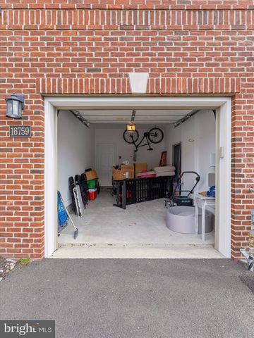 16759 RIVER VIEW CIR, Bristol, PA 19007