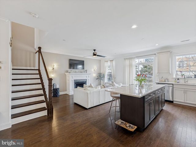 16759 RIVER VIEW CIR, Bristol, PA 19007