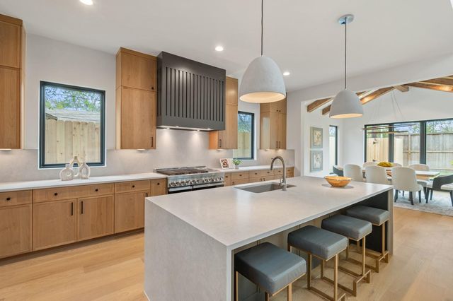 7311 Jalna Street, Houston, TX 77055