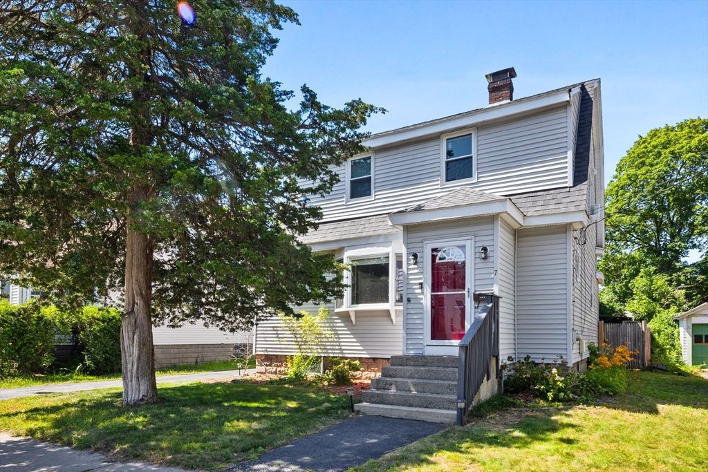 7 Hanson Street, Wakefield, MA 01880