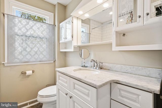 137 WATERLOO AVE, Berwyn, PA 19312