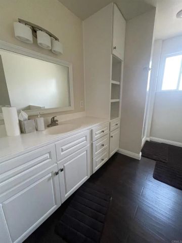 270 H Street B, Chula Vista, CA 91910