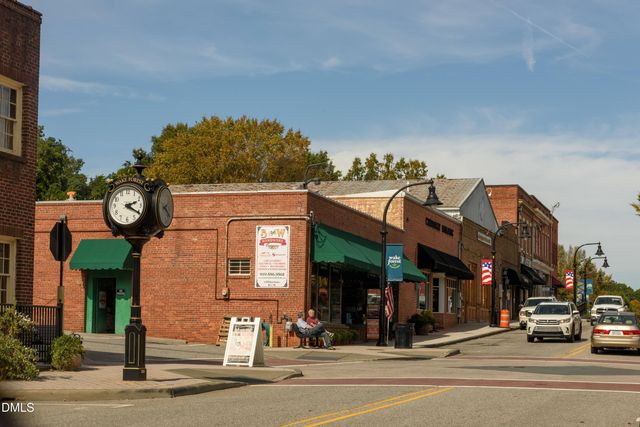 168 N White Street 100, Wake Forest, NC 27587