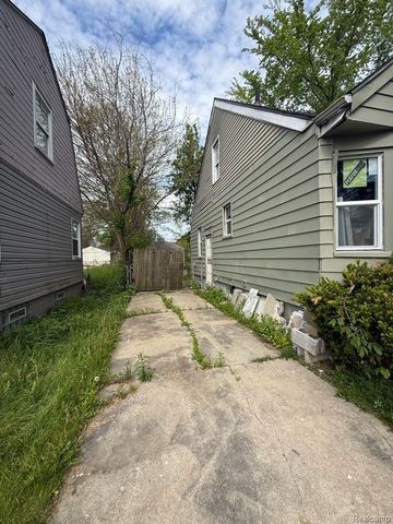 7771 Faust Avenue, Detroit, MI 48228