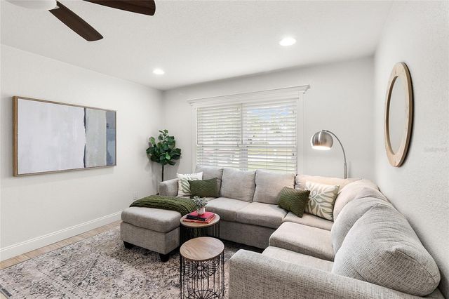 11079 BELLA LOMA DRIVE, Largo, FL 33774