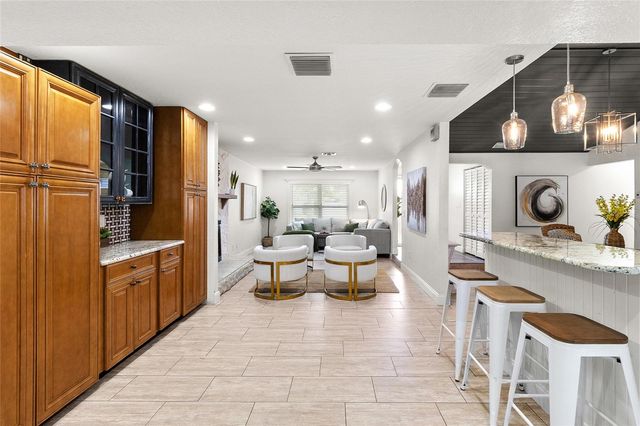 11079 BELLA LOMA DRIVE, Largo, FL 33774