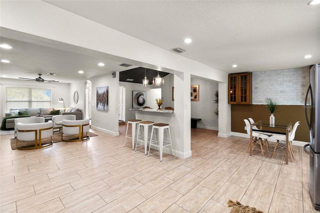 11079 BELLA LOMA DRIVE, Largo, FL 33774