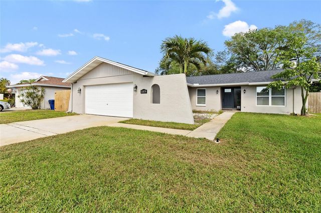 11079 BELLA LOMA DRIVE, Largo, FL 33774