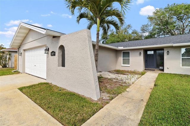 11079 BELLA LOMA DRIVE, Largo, FL 33774