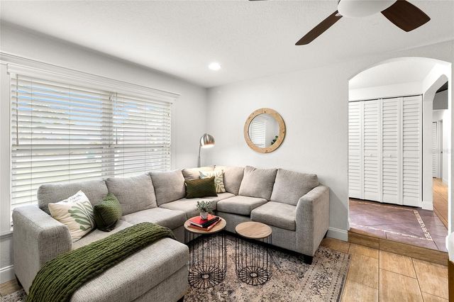 11079 BELLA LOMA DRIVE, Largo, FL 33774