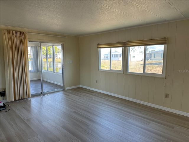 109 LAKEVIEW DRIVE, North Port, FL 34287