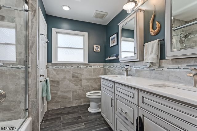 37 North St, Dover Town, NJ 07801