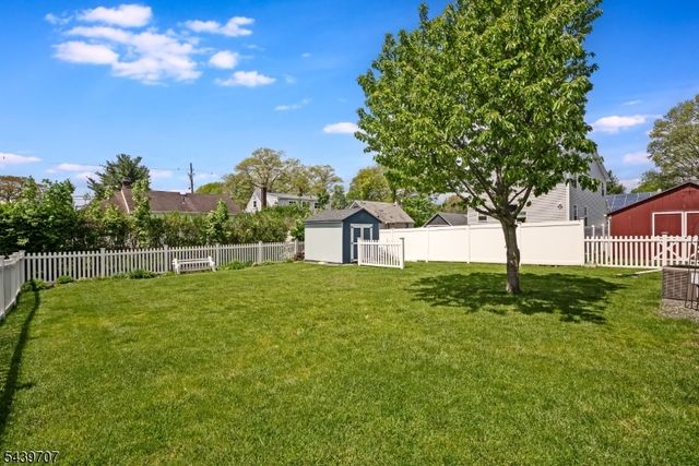 37 North St, Dover Town, NJ 07801