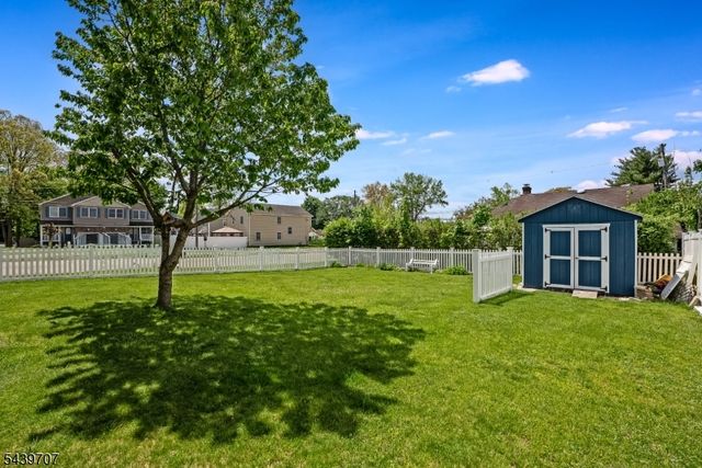 37 North St, Dover Town, NJ 07801
