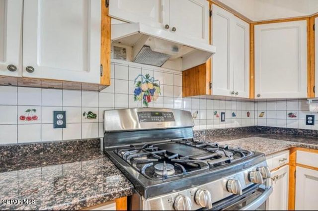 1602 Waterfront Street, Anthony, NM 88021