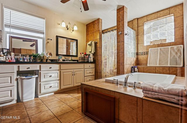 1602 Waterfront Street, Anthony, NM 88021