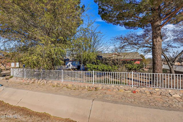 1602 Waterfront Street, Anthony, NM 88021