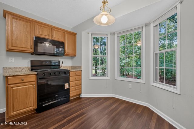 154 Glenwood Drive, Crossville, TN 38558