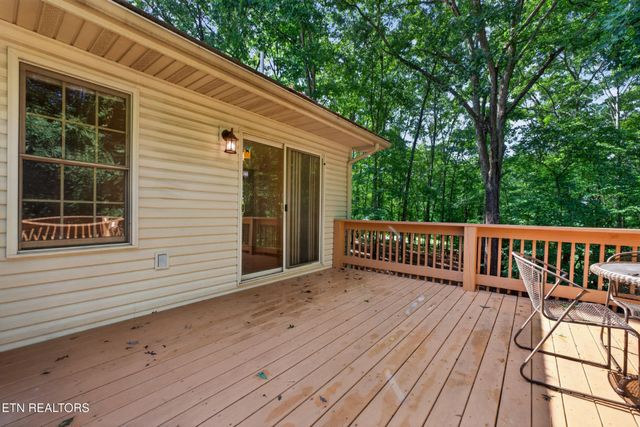 154 Glenwood Drive, Crossville, TN 38558
