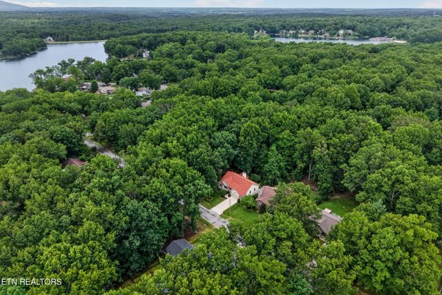 154 Glenwood Drive, Crossville, TN 38558