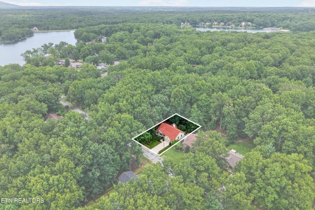 154 Glenwood Drive, Crossville, TN 38558