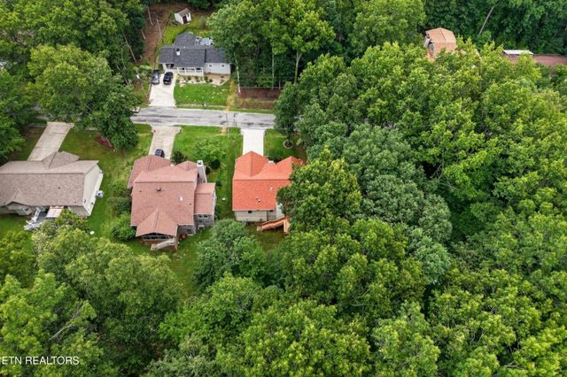 154 Glenwood Drive, Crossville, TN 38558
