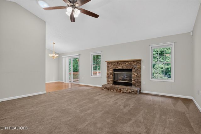 154 Glenwood Drive, Crossville, TN 38558