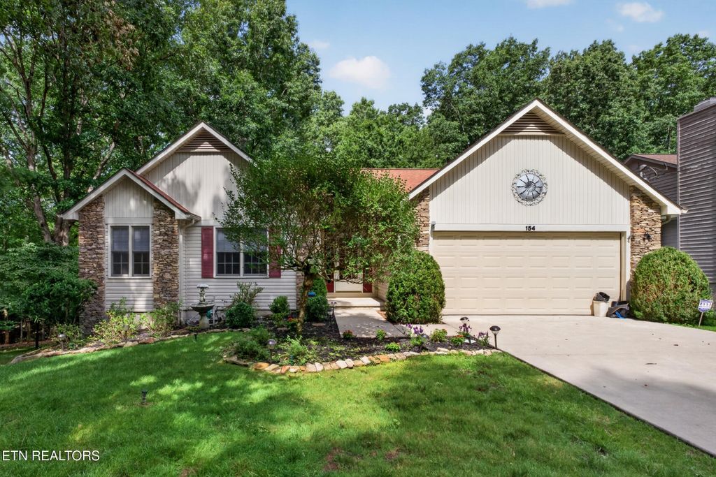 154 Glenwood Drive, Crossville, TN 38558