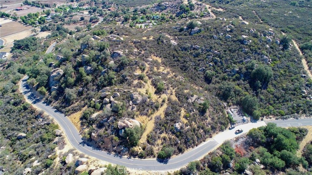 Image 1 of property listing at 0 Avenida Escala, Murrieta, CA 92562